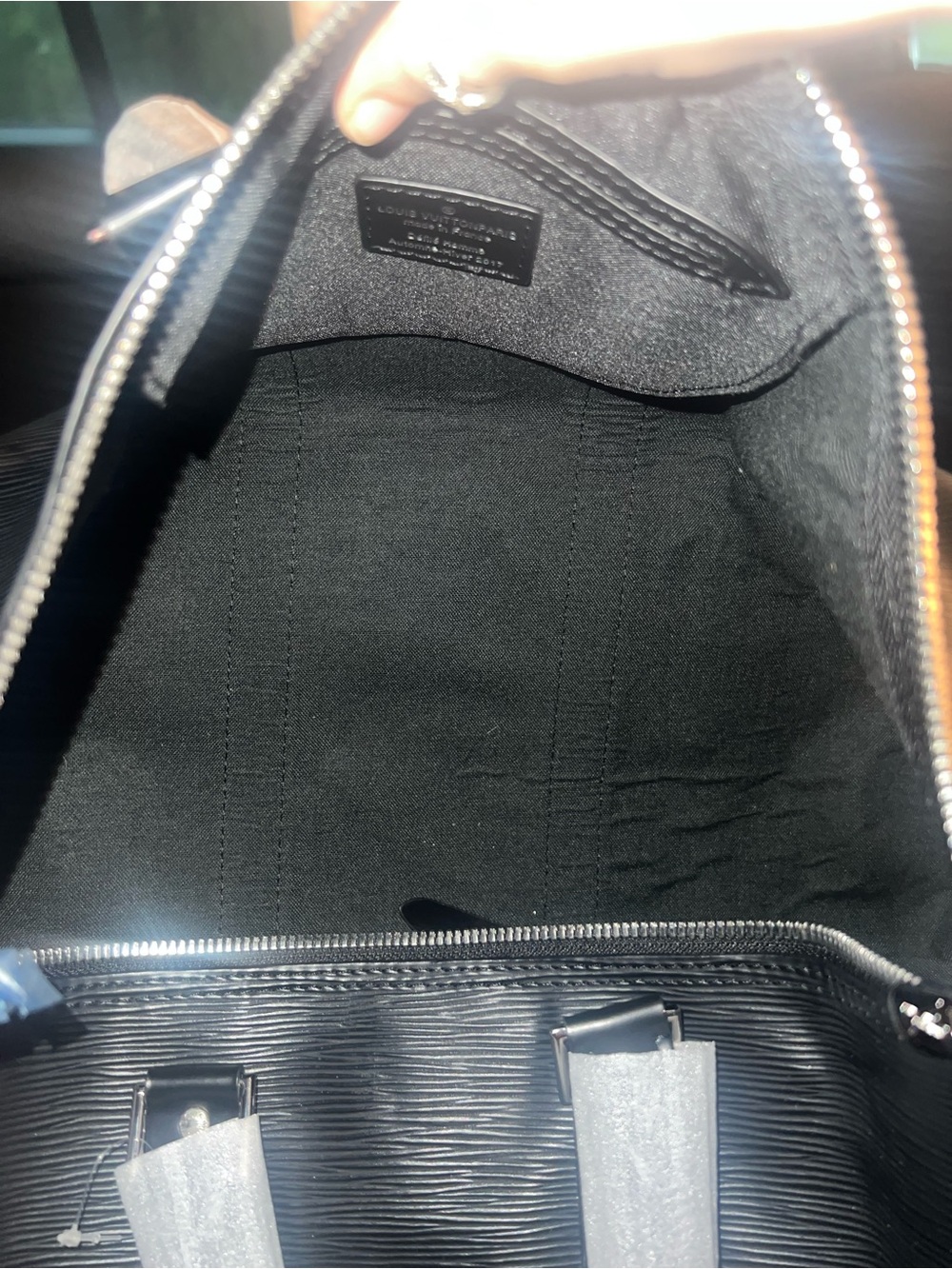 Louis Vuitton Black Men's Epi Leather Duffel Bag - Picture 6 of 12